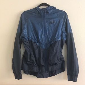 NIKE Wind Breaker
